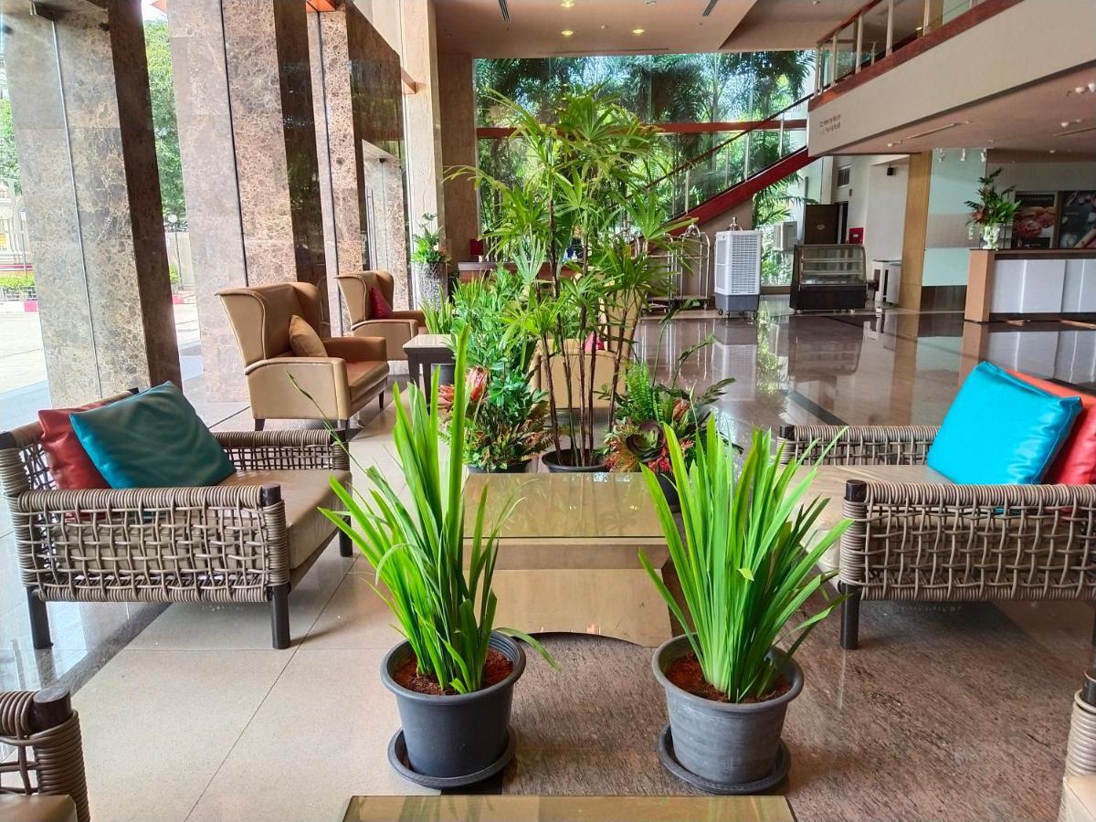 Grand Howard Hotel Bangkok Banguecoque Exterior foto